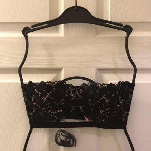 ๐Victoria Secret Dream Angles Lined MultiWay Bra - Picture 2 of 8